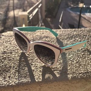 Dolce & Gabbana RARE Sunglasses 🕶 ❤️